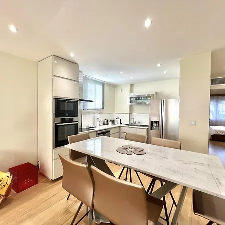 Rosalia Luxury 3 Bedrooms Near Beaches By Welcome To شقة *